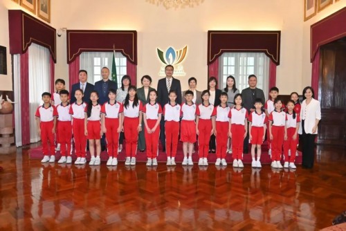 濠小學生積極參與市政署公開會議，展現社會責任感與卓越品格